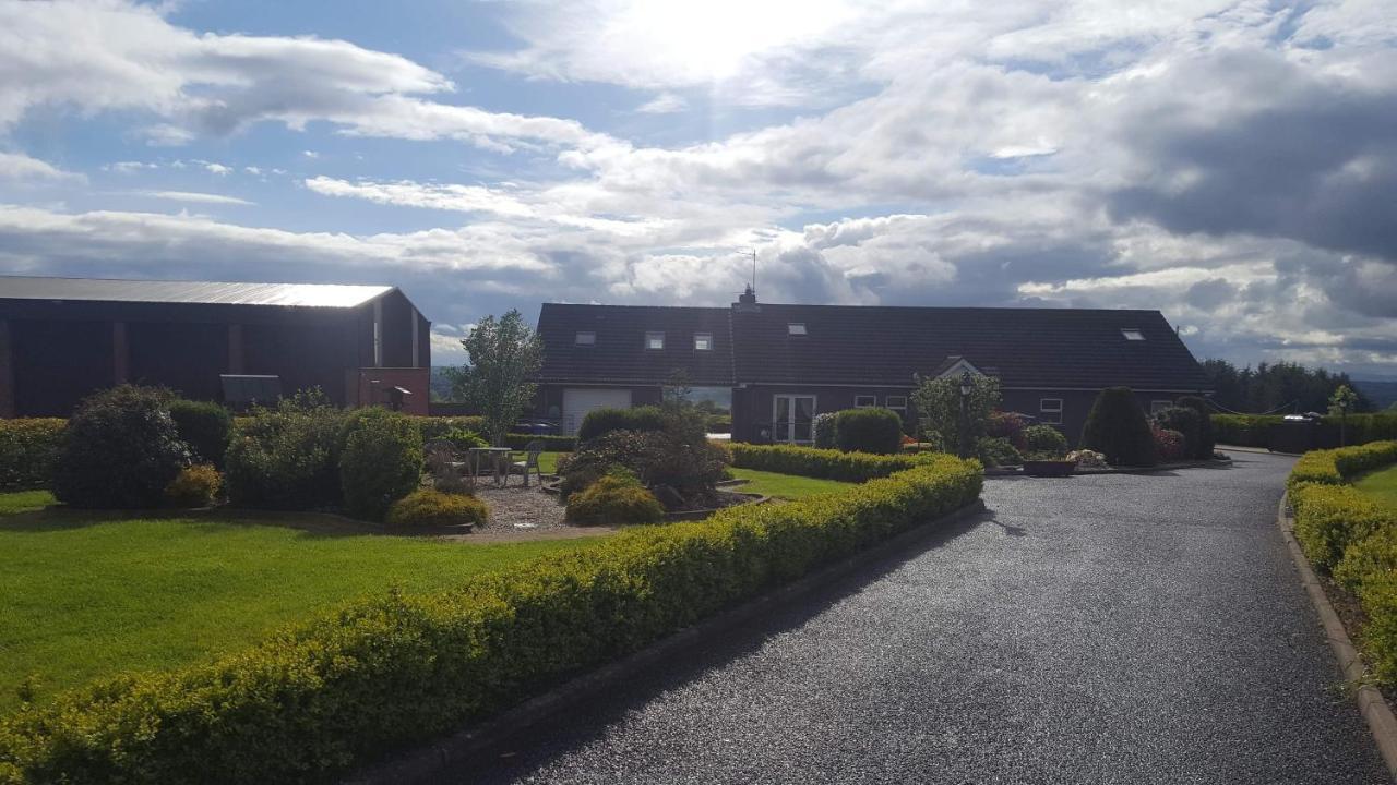 Antrim Heights Bnb Exterior photo